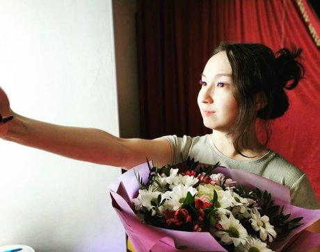 Ellie Hope art étoile galeries