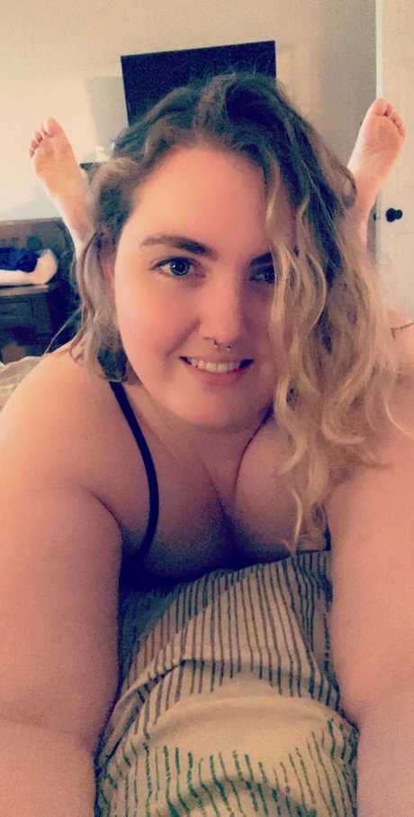 Curvy Corn_ jolie actrice img