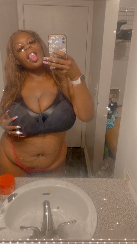 Mookie_ actrice sexy photo