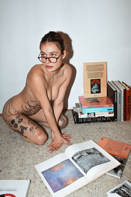 Chanel Canna modèle porno archive