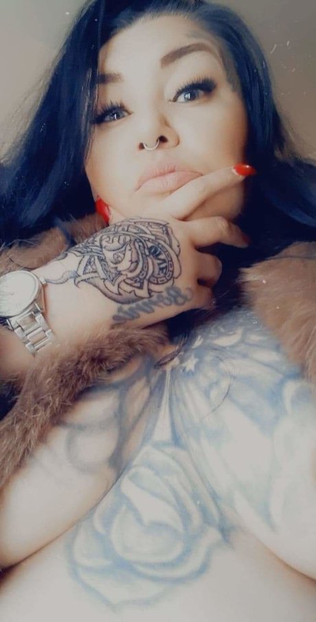 Nasty Native star du porno gratuite photos