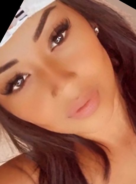 Debby_ étoile parfaite des photos