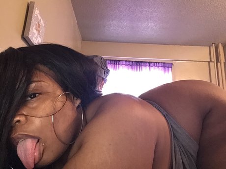 Bigchest123 star du porno chaude photos