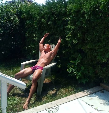 u2025416 modèle xxx archive