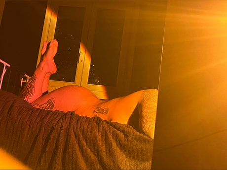 Neni Moon mannequin photo