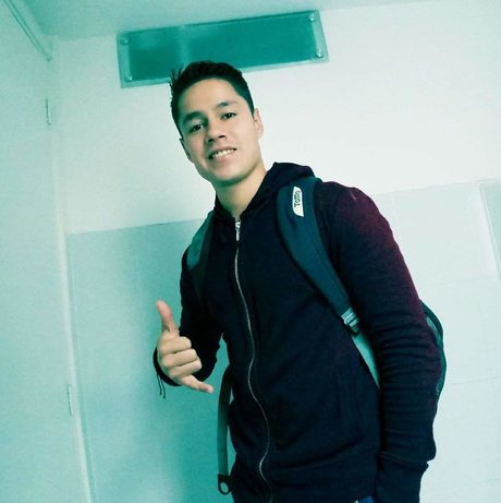 Cristian Camilo modèle nu des photos