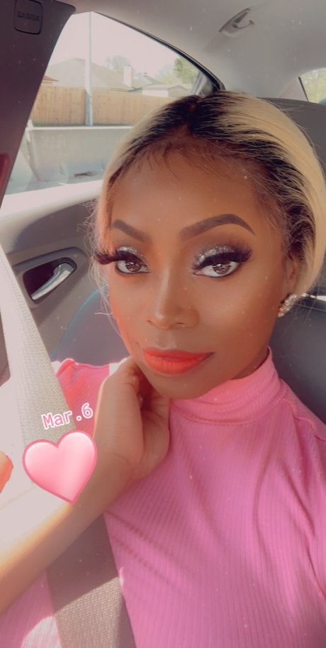 MsPrettyeyes904 modèle xxx archive