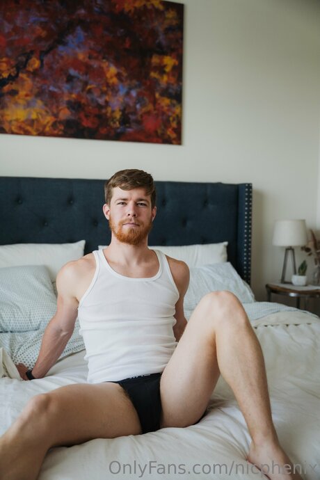 Nic Phenix sexe star du porno archive