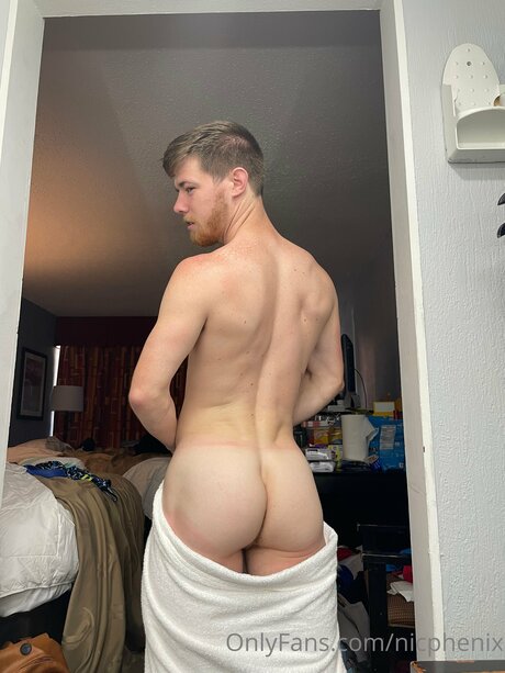 Nic Phenix actrice nue collection