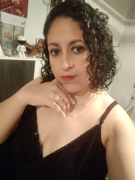 Amaia modèle joli des photos