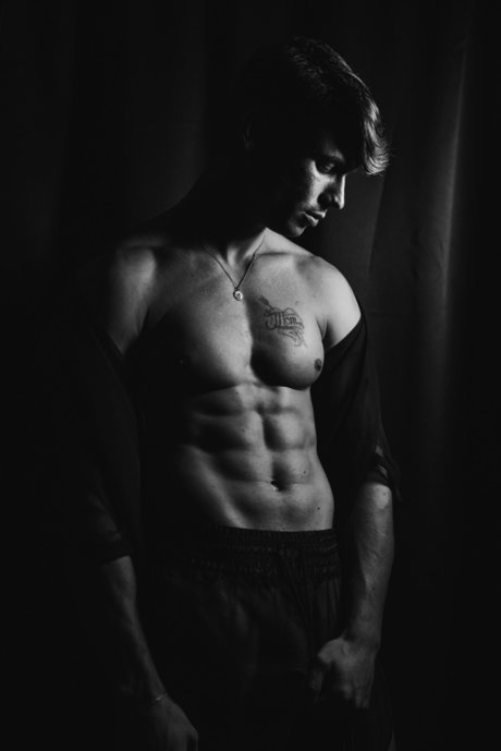 Airon Mallars étoile sexy image