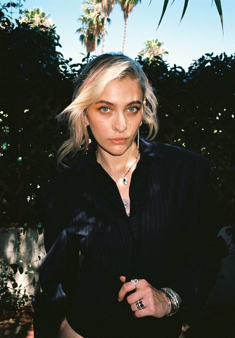 Paris Jackson étoile sympa img