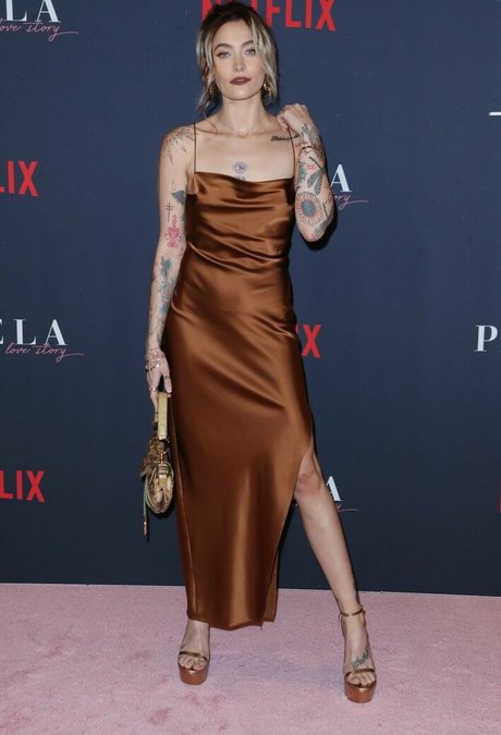 Paris Jackson star du porno exclusive des photos