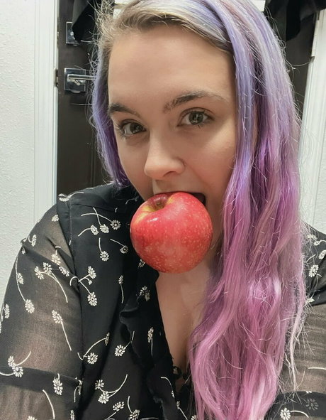 dezzydoefree actrice chaude img