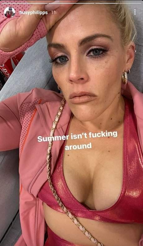 Busy Phillips actrice de grande qualité img