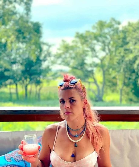 Busy Phillips xxx étoile collection