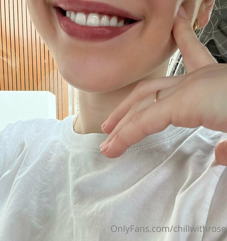 chillwithrose actrice exclusive photo