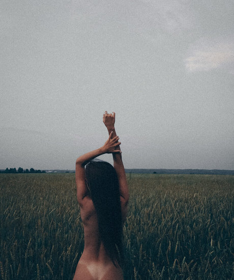 lapin nu onlyfans adulte en haute qualité img