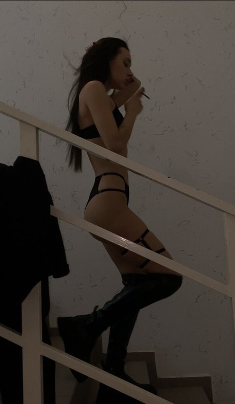 Anastasia Steklova modèle magnifique des photos