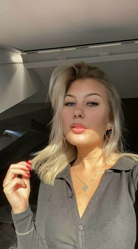 babyyzoeyy modèle nu image