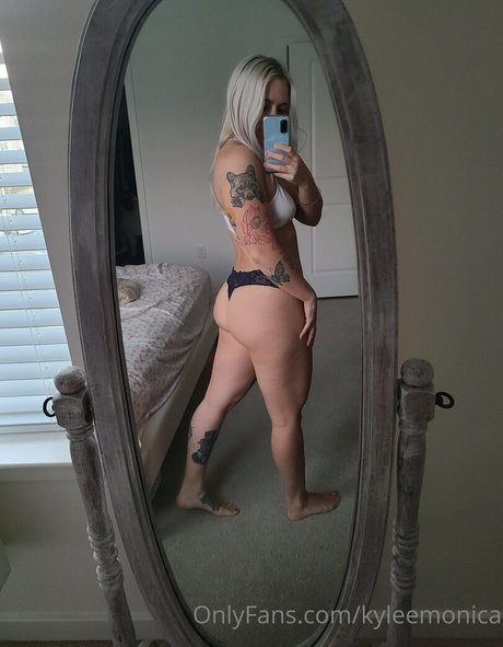 Kyleemonica top star galeries