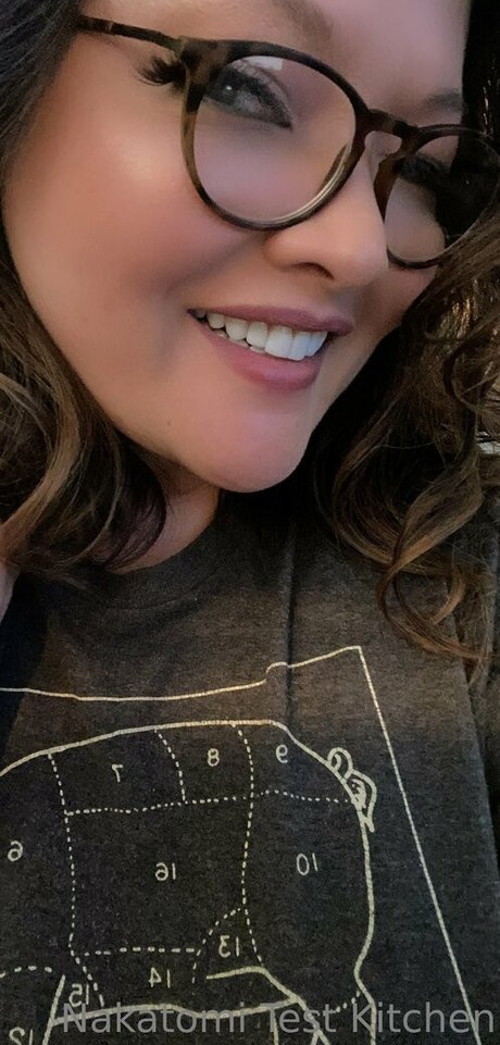 kellynakatomi modèle sexy galeries