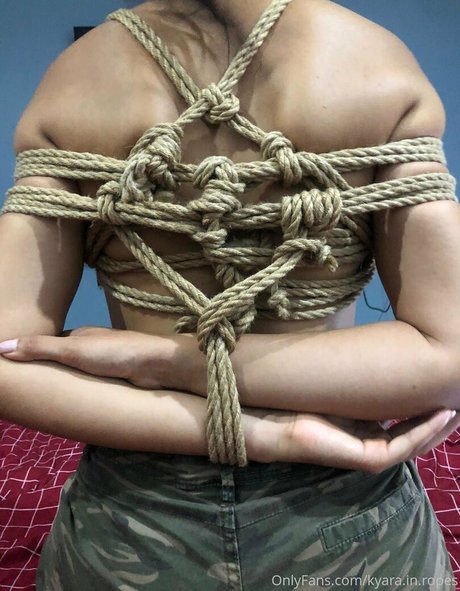 kyara in ropes star du porno chaude galeries