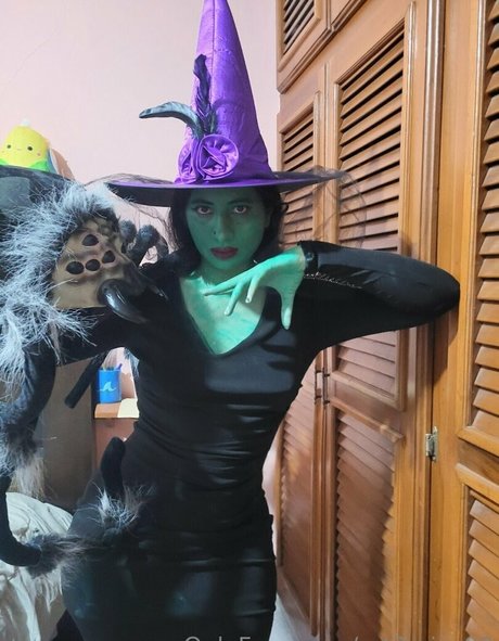 Art3misa00 art modèle image