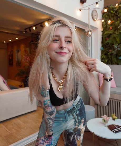 Gabi Cattuzzo top star photos