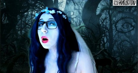 Girlbotdiv actrice nue img