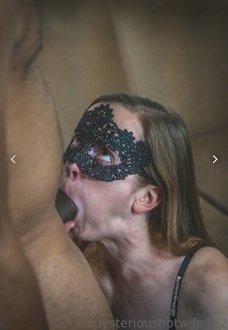 MysteriousHotWife422 nus de stars du porno photos