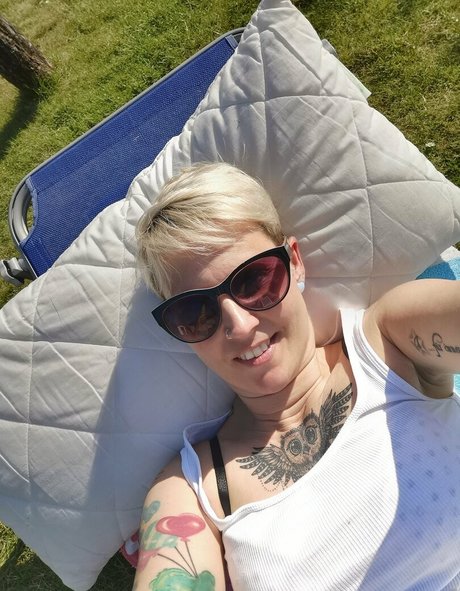 fellation sur la plage onlyfans sexy jolie des photos