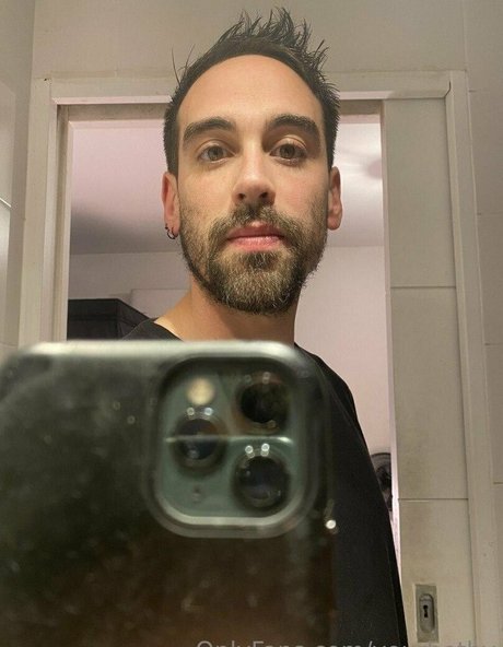 bronzage uniquementfans sexe artistique photos