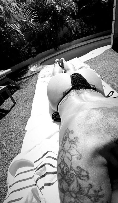 branlette uniquementfans assez érotique galerie