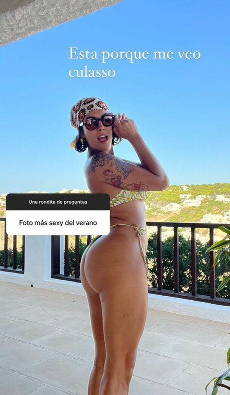 Lorena Castell star du porno érotique des photos