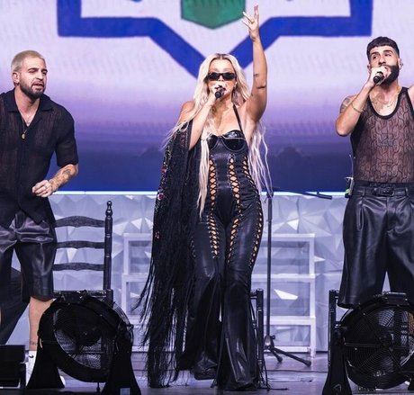 Lola Indigo star pornographique des photos