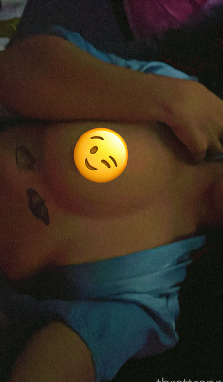 thrsttrapr actrice chaude photo