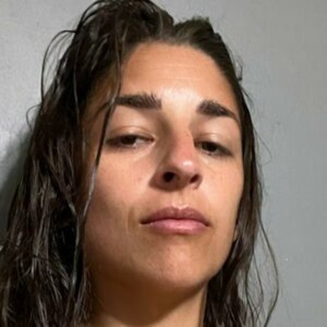 Srirachabutter modèle chaud galerie