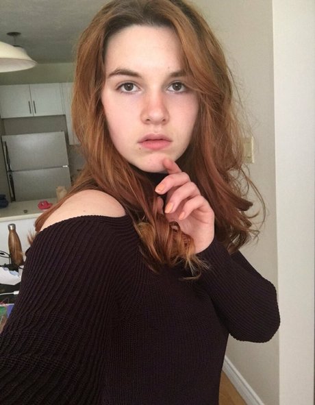 Sarah Z modèle porno photos