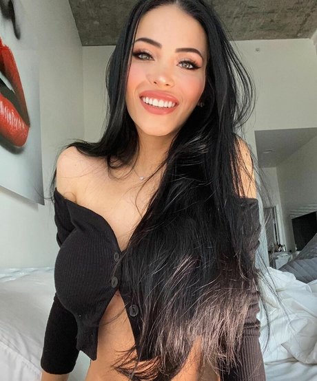 Claudia Alende modèle sympa image