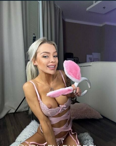 hotgabri étoile exclusive photos