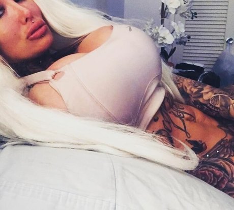 Kacey Diamonds mannequin photos