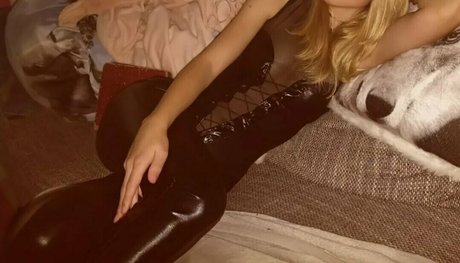 sailerwolfgirl modèle joli img