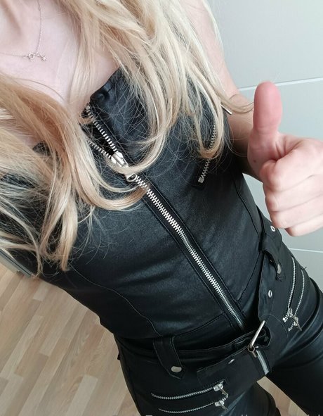 sailerwolfgirl sexe star des photos