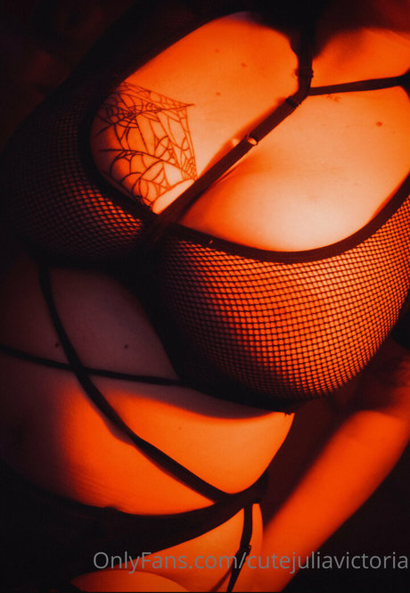 cutejuliavictoria art de star du porno galeries