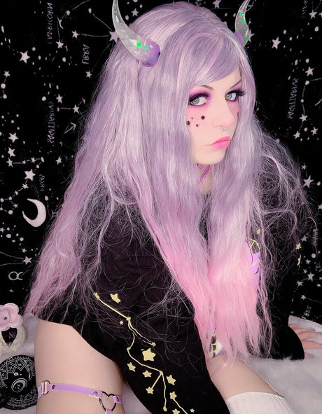 Maxalah modèle exclusif archive