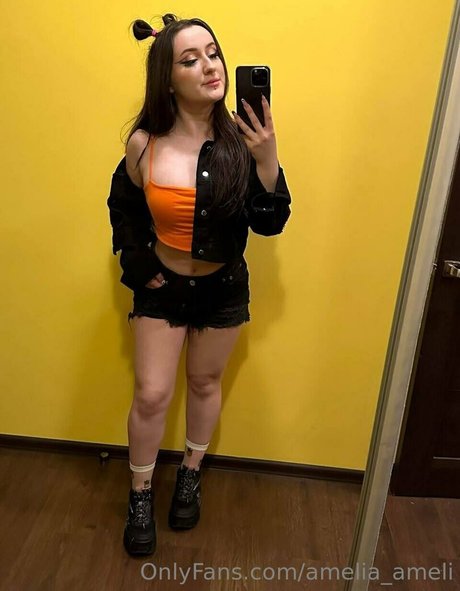 amelia ameli nus star du porno photos