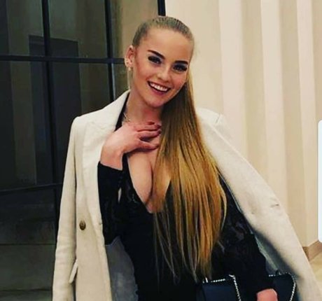 Oksana Neveselaya actrice nue img