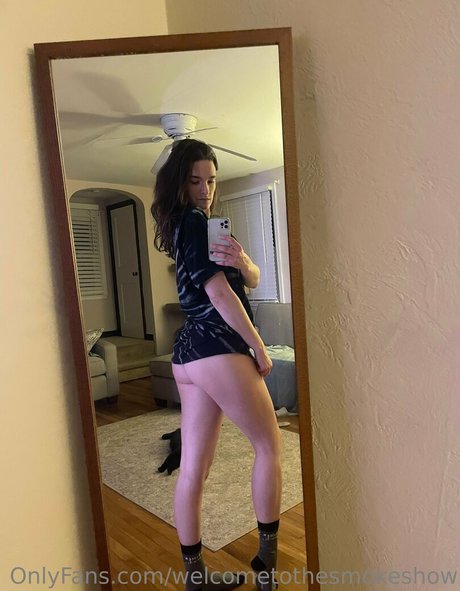 welcometothesmokeshow modèles nus images