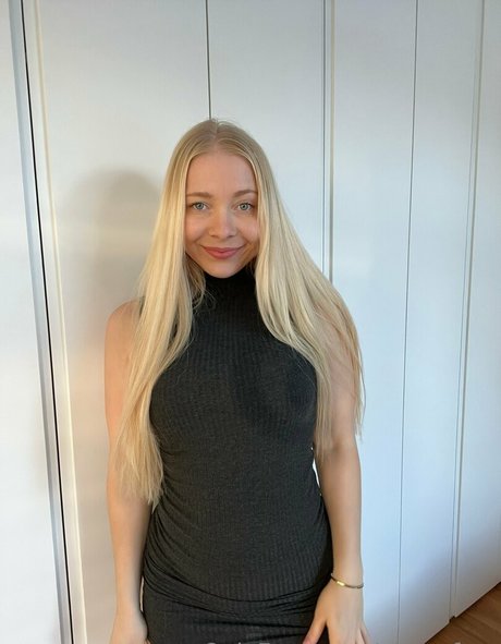 fans de gothique potelé uniquement nu gratuit img